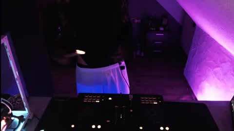 tobi676 online show from July 2026 02:40:01 AM