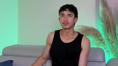 Tobias  online show from October 2025 09:03:01 PM