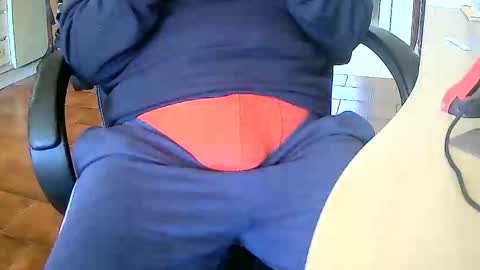 Snapshot of tobikoyuzu chatting on January 2026 12:51:01 PM Tobiko online show from January 2026 12:51:01 PM