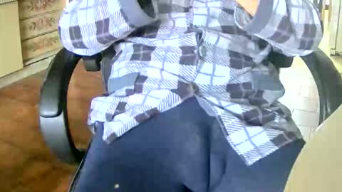 Snapshot of tobikoyuzu chatting on February 2026 01:21:02 PM Tobiko online show from February 2026 01:21:02 PM