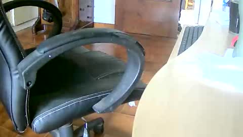 Snapshot of tobikoyuzu chatting on February 2026 01:03:02 PM Tobiko online show from February 2026 01:03:02 PM