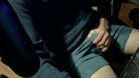 Snapshot of todesengel14 chatting on April 2026 12:43:01 PM Todes online show from April 2026 12:43:01 PM