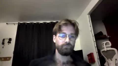 Snapshot of toffbuck chatting on February 2026 05:59:02 AM ToffBuck online show from February 2026 05:59:02 AM