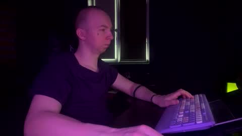 Snapshot of tolyadar chatting on January 2025 07:04:01 AM tolyadar online show from January 2025 07:04:01 AM