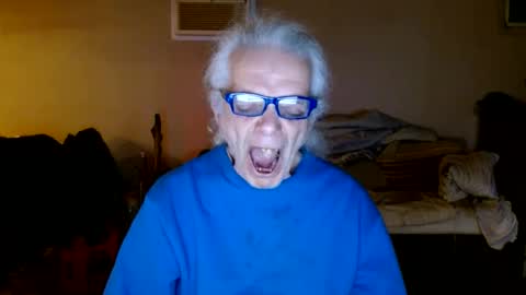 Snapshot of tom112292014 chatting on January 2025 04:15:02 AM tom112292014 online show from January 2025 04:15:02 AM