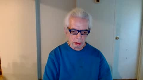 Snapshot of tom112292014 chatting on February 2025 12:49:01 PM tom112292014 online show from February 2025 12:49:01 PM