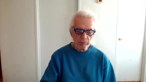 Snapshot of tom112292014 chatting on February 2025 03:52:02 PM tom112292014 online show from February 2025 03:52:02 PM