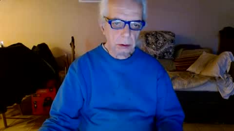 Snapshot of tom112292014 chatting on February 2025 01:33:02 PM tom112292014 online show from February 2025 01:33:02 PM