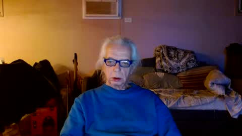 Snapshot of tom112292014 chatting on February 2025 12:27:01 AM tom112292014 online show from February 2025 12:27:01 AM