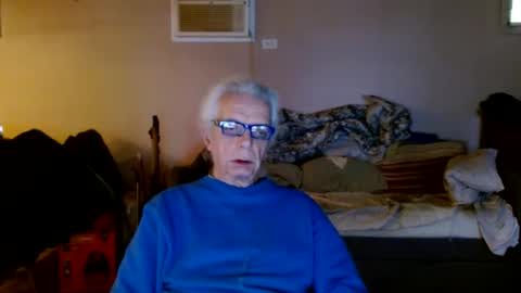 Snapshot of tom112292014 chatting on February 2025 07:35:01 PM tom112292014 online show from February 2025 07:35:01 PM