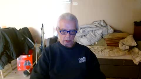 Snapshot of tom112292014 chatting on March 2025 03:23:02 PM tom112292014 online show from March 2025 03:23:02 PM