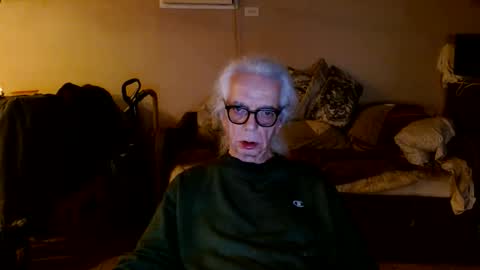 Snapshot of tom112292014 chatting on February 2026 12:40:01 AM tom112292014 online show from February 2026 12:40:01 AM