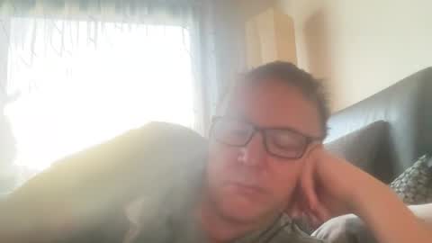 Snapshot of tom6644 chatting on June 2026 05:27:02 AM Tom online show from June 2026 05:27:02 AM