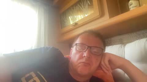 Snapshot of tom6644 chatting on July 2026 08:40:02 AM Tom online show from July 2026 08:40:02 AM