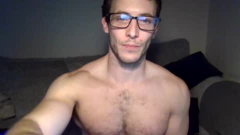 tom90ukx online show from March 2025 04:00:02 PM