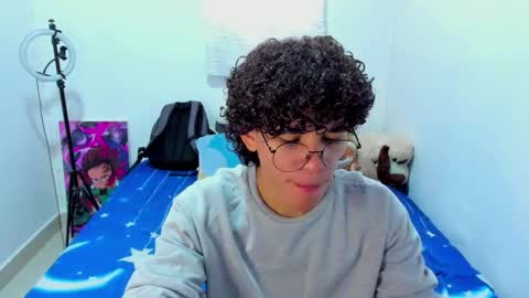 Snapshot of tom_blue10 chatting on March 2026 03:45:01 PM Tom Blue online show from March 2026 03:45:01 PM