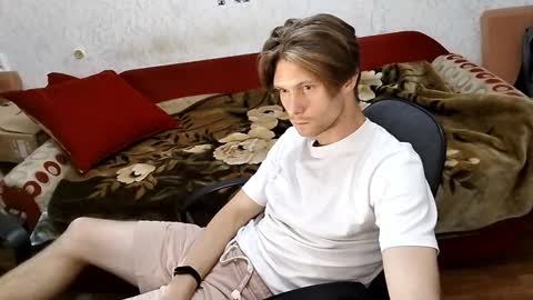 Snapshot of tom_elmo chatting on October 2025 11:35:01 PM Tom Elmo online show from October 2025 11:35:01 PM