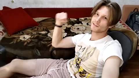 Snapshot of tom_elmo chatting on October 2025 11:26:02 PM Tom Elmo online show from October 2025 11:26:02 PM