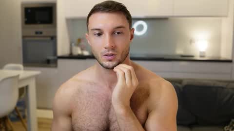 Tom online show from November 2025 07:08:02 AM