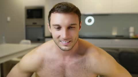 Tom online show from December 2025 02:26:01 PM