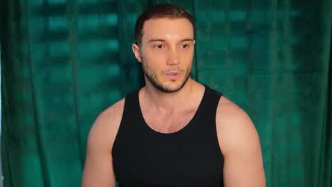 Snapshot of tom_fordd chatting on June 2026 07:10:01 AM Tom online show from June 2026 07:10:01 AM