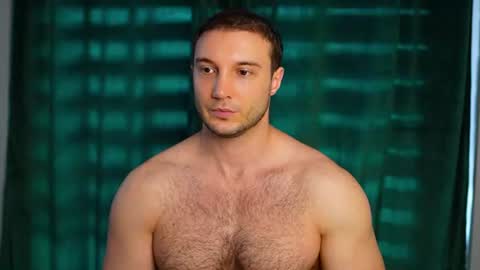 Snapshot of tom_fordd chatting on June 2026 06:43:02 AM Tom online show from June 2026 06:43:02 AM