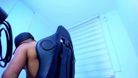 Snapshot of tom_kingfit chatting on February 2026 04:38:02 AM SPORTSFIT29 online show from February 2026 04:38:02 AM