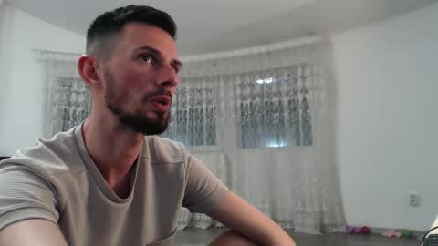 Snapshot of tom_michaelx chatting on October 2025 05:31:01 PM tom_michaelx online show from October 2025 05:31:01 PM