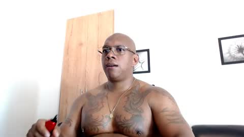 Snapshot of tom_miller chatting on February 2025 05:09:01 AM Tom Miller online show from February 2025 05:09:01 AM