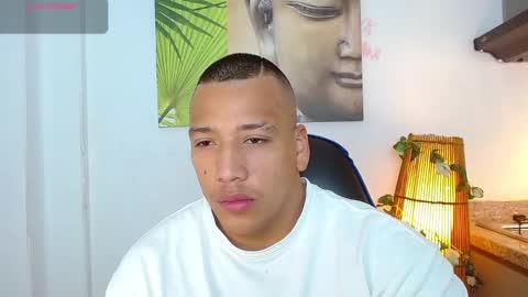 Tom muscle1 online show from December 2024 12:23:02 PM