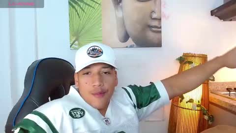 Tom muscle1 online show from January 2025 06:20:01 PM