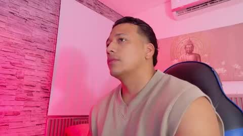 Tom muscle1 online show from February 2026 11:50:01 AM