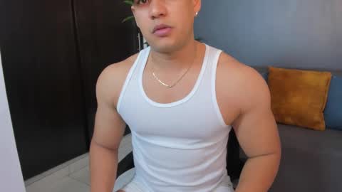 Tom Sin online show from January 2025 09:08:02 PM