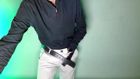 Snapshot of tomas_gerauld chatting on January 2026 02:27:01 AM tomas gerauld. make me happy with 10000 tokens online show from January 2026 02:27:01 AM