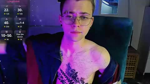 tomas_norton online show from April 2026 09:10:02 PM