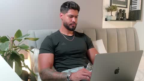 Tomas Ferrer online show from June 2026 11:35:01 PM