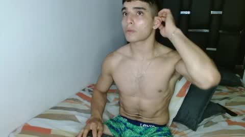 tomaz_18 online show from April 2026 09:04:01 PM