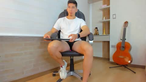 Snapshot of tombardem chatting on January 2026 07:17:02 PM Tom Bardem online show from January 2026 07:17:02 PM