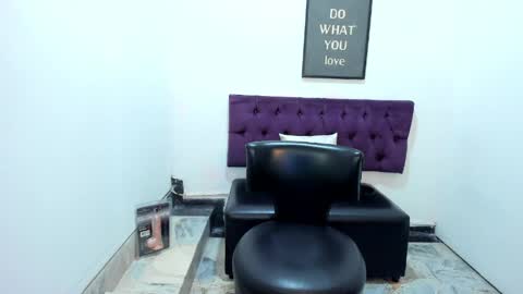 Snapshot of tomboy_natali chatting on May 2026 11:56:01 PM IAN SAYD online show from May 2026 11:56:01 PM