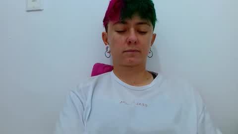 Blue online show from November 2025 07:06:01 PM