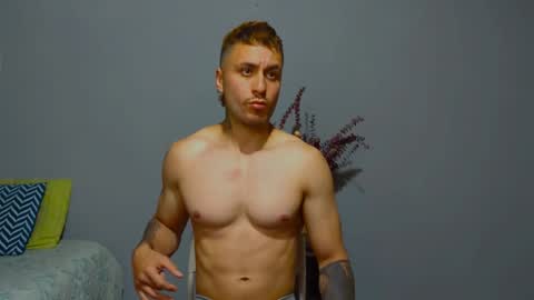 Snapshot of tomdavisxl chatting on October 2025 12:41:02 AM tomDavisXl online show from October 2025 12:41:02 AM