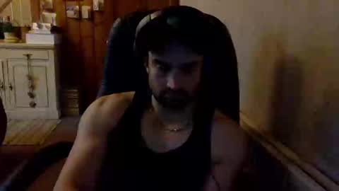 tomf1982 online show from December 2024 01:28:01 PM