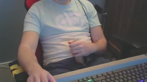 tomin3m online show from February 2025 07:30:01 PM