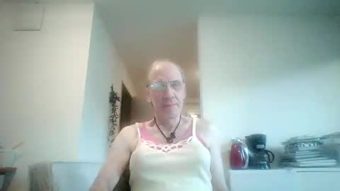 tomislav321 online show from May 2026 06:01:01 PM