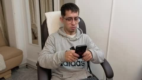 Tomas online show from March 2026 04:06:02 AM