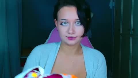 Snapshot of tommioo7 chatting on November 2025 06:45:01 PM Galadriel online show from November 2025 06:45:01 PM