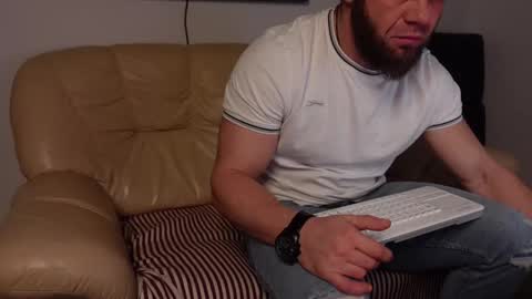 Snapshot of tommy_burnzzz chatting on December 2024 02:41:01 AM tommy burnzzz online show from December 2024 02:41:01 AM