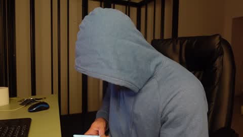 Snapshot of tommy_burnzzz chatting on December 2024 02:41:02 AM tommy burnzzz online show from December 2024 02:41:02 AM