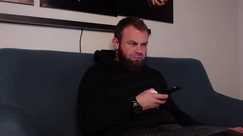 Snapshot of tommy_burnzzz chatting on January 2025 09:33:02 AM tommy burnzzz online show from January 2025 09:33:02 AM