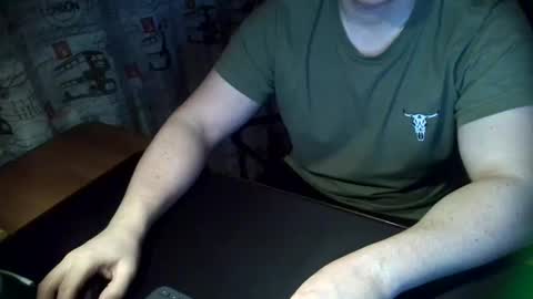 Snapshot of tommy_li_2 chatting on January 2025 06:21:01 PM Tommi Li online show from January 2025 06:21:01 PM